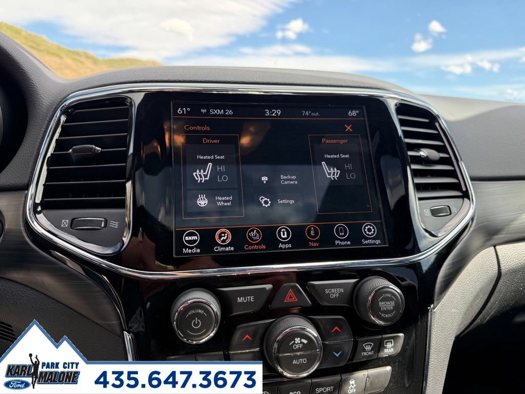 Used 2020 Jeep Grand Cherokee Altitude AWD/4WD image 22