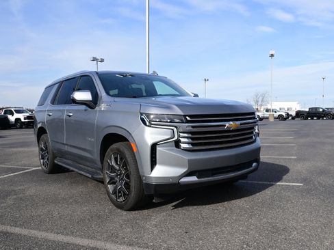 Used 2024 Chevrolet Tahoe High Country w/ Advanced Technology Package image 2