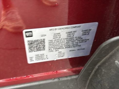 Used 2025 Chevrolet TrailBlazer LT AWD/4WD image 32