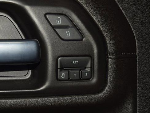 Used 2022 Chevrolet Silverado 3500 High Country image 50