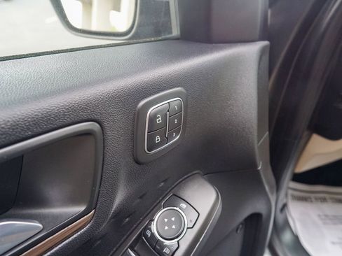 Used 2020 Ford Escape Titanium AWD/4WD image 19