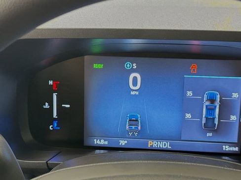 Used 2025 Ford Maverick XL image 12