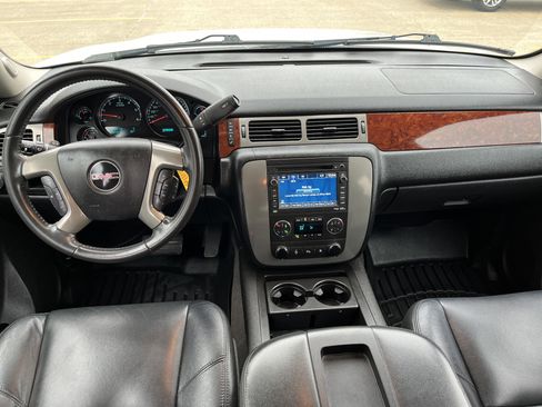 Used 2011 GMC Yukon SLT image 5