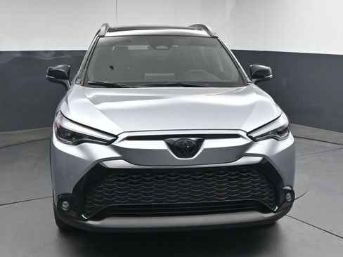 Used 2025 Toyota Corolla Cross AWD Hybrid w/ Convenience Package image 2