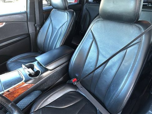 Used 2017 Lincoln MKX Reserve w/ Lincoln MKX Climate Package image 22