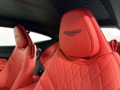 Used 2024 Aston Martin DB12 Coupe RWD image 5