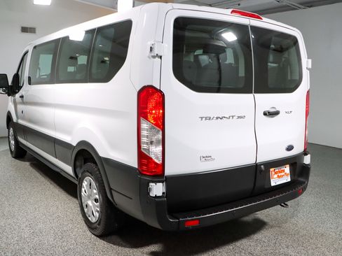 Used 2022 Ford Transit 350 XLT RWD image 9