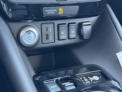 Used 2024 Nissan Leaf SV Plus image 15