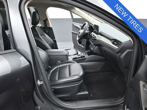 Used 2020 Ford Escape SEL AWD/4WD image 35