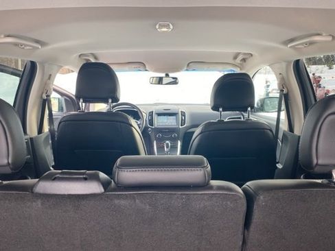 Used 2018 Ford Edge SEL w/ Equipment Group 201A image 29