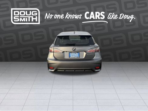 Used 2017 Lexus CT 200h w/ Seat Comfort Package image 4