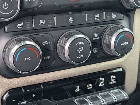 Used 2019 RAM 1500 Laramie image 36