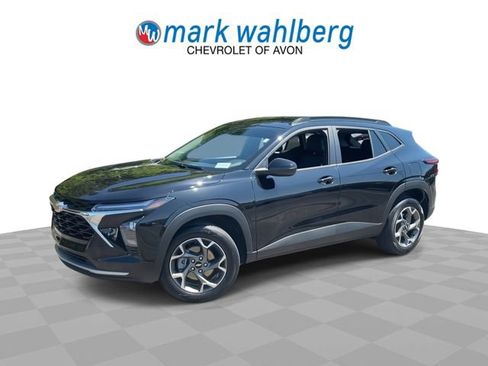 Used 2026 Chevrolet Trax LT w/ Driver Confidence Package FWD image 4