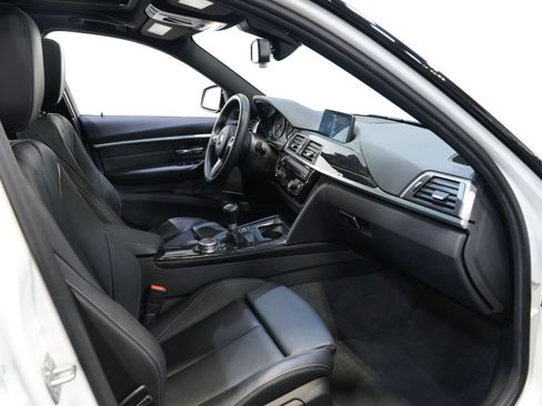 Used 2016 BMW 340i Sedan RWD image 35