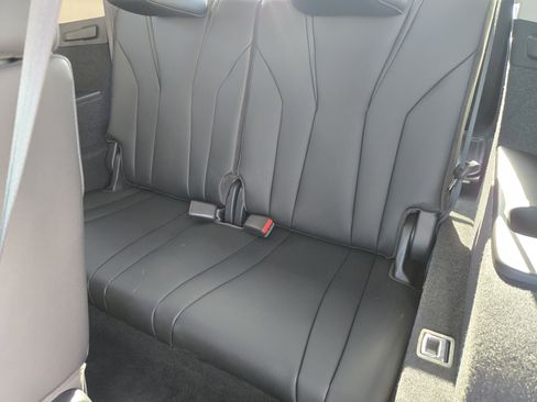 Used 2026 Acura MDX SH-AWD image 40