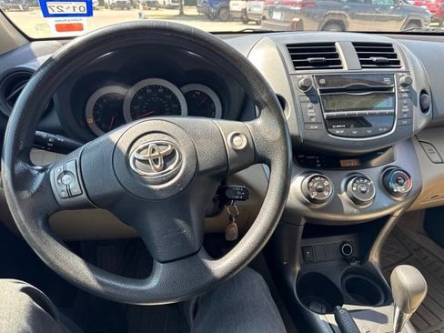 Used 2011 Toyota RAV4 2WD w/ Upgrade Value Pkg image 10