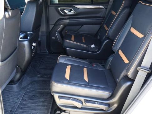 Used 2023 GMC Yukon AT4 w/ AT4 Premium Package AWD/4WD image 22