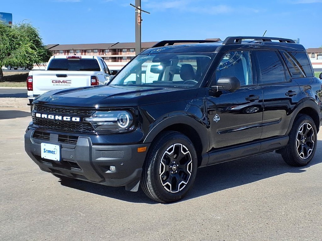 Used 2025 Ford Bronco Sport Outer Banks w/ Outer Banks Tech Package+ AWD/4WD image 4