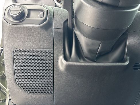 Used 2023 Jeep Gladiator Mojave w/ Cold Weather Group image 14