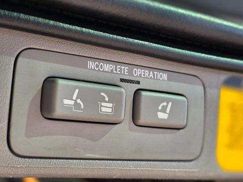 Used 2017 Toyota Sienna Limited Premium image 22