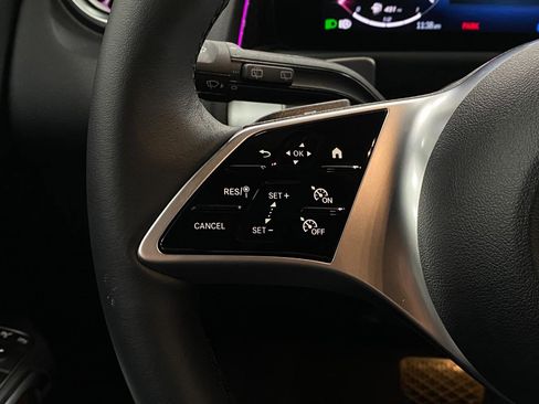 Certified 2025 Mercedes-Benz GLB 250 4MATIC image 15