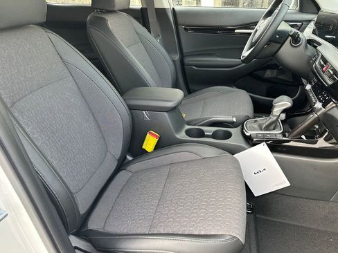 New 2026 Kia Seltos S image 11