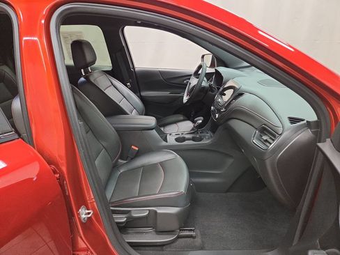 Used 2023 Chevrolet Equinox RS w/ RS Leather Package AWD/4WD image 12