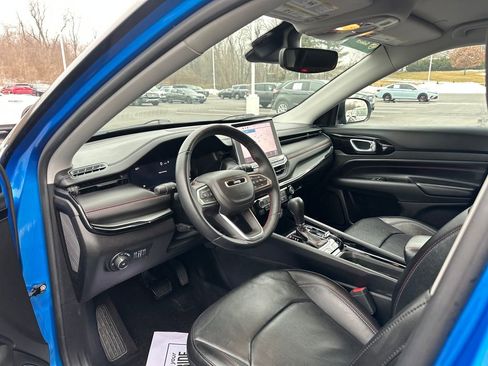 Used 2022 Jeep Compass Trailhawk w/ Trailhawk Elite Group image 9