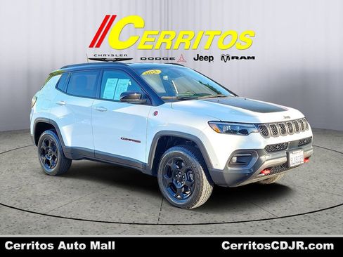 Certified 2023 Jeep Compass Trailhawk w/ Trailhawk Elite Group image 1