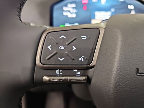 New 2026 Lexus ES 500e w/ Convenience Package AWD/4WD image 17