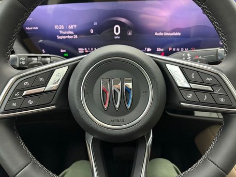 New 2025 Buick Envision Preferred image 28