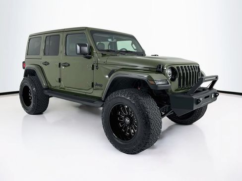Used 2021 Jeep Wrangler Unlimited Sahara AWD/4WD image 7