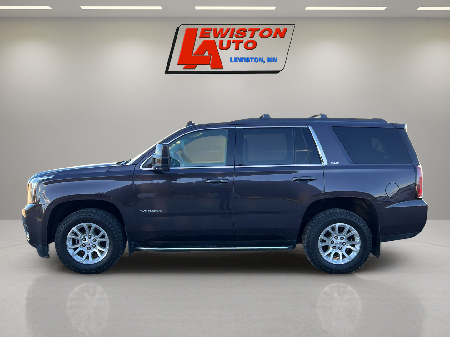 Used 2015 GMC Yukon SLT w/ Open Road Package AWD/4WD image 10