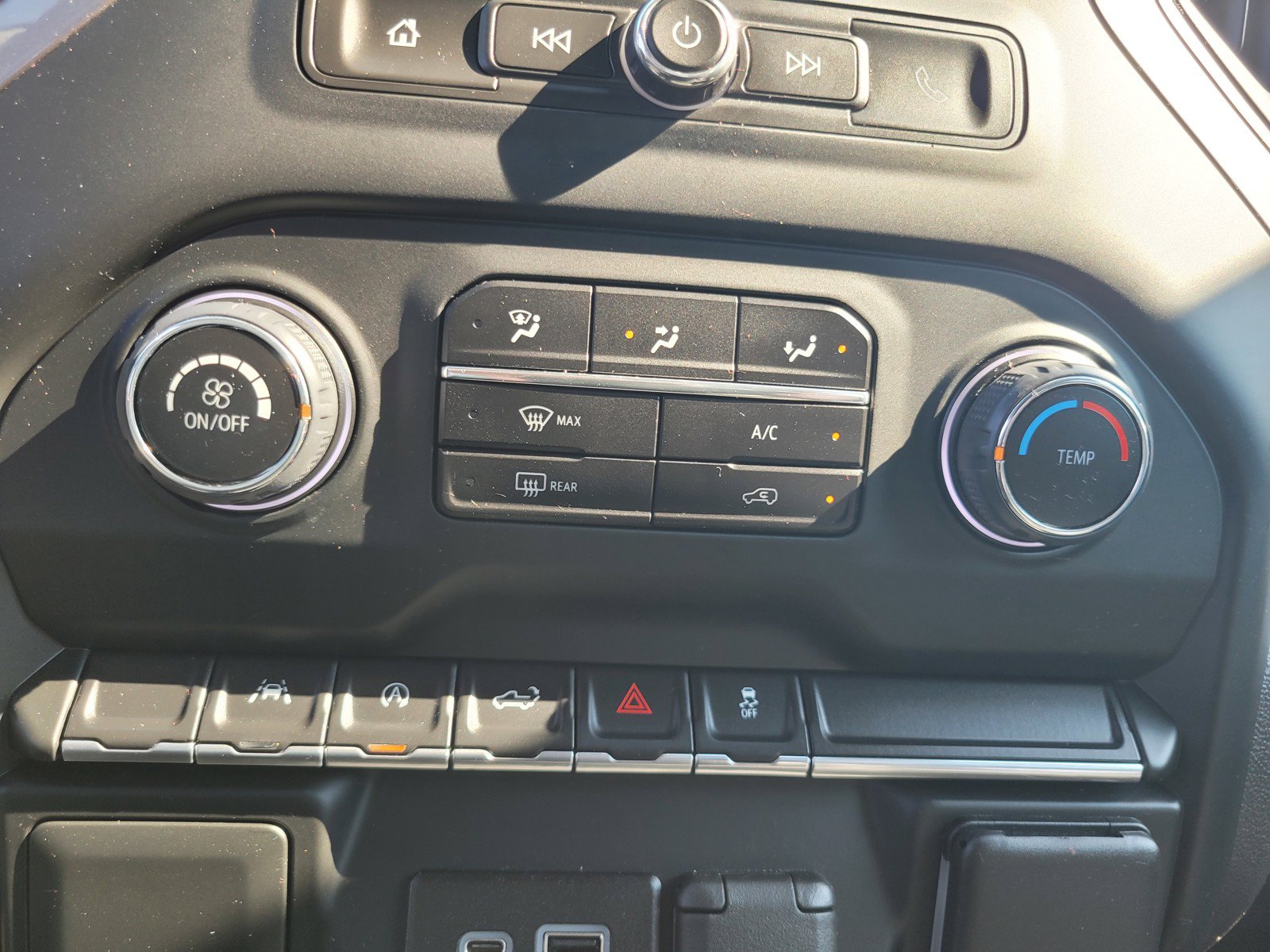 Used 2023 Chevrolet Silverado 1500 Custom w/ LPO, Dark Essentials Package AWD/4WD image 20