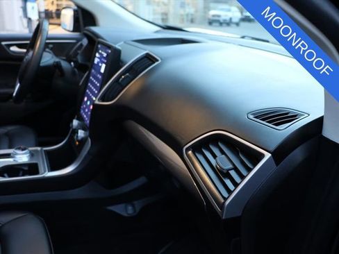 Used 2024 Ford Edge SEL w/ Convenience Package image 11