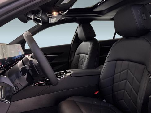 New 2026 BMW 530i w/ Premium Package RWD image 5