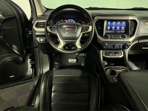 Used 2021 GMC Acadia Denali w/ Denali Ultimate Package AWD/4WD image 14