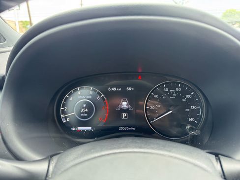 Certified 2023 Nissan Kicks SR w/ SR Premium Package image 6