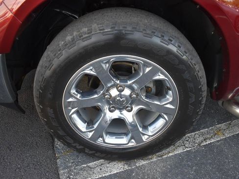 Used 2018 RAM 1500 Laramie w/ Convenience Group image 31