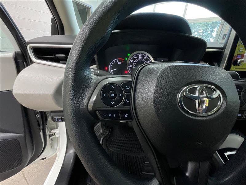 Used 2020 Toyota Corolla LE FWD image 21