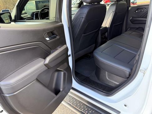 Certified 2024 GMC Canyon Elevation w/ Elevation Premium Package image 10