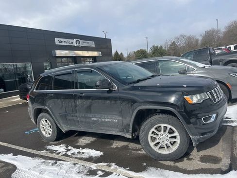 Used 2018 Jeep Grand Cherokee Laredo image 6