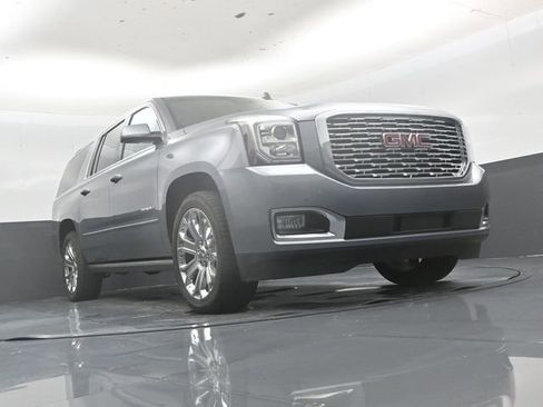 Used 2018 GMC Yukon XL Denali w/ Open Road Package AWD/4WD image 49
