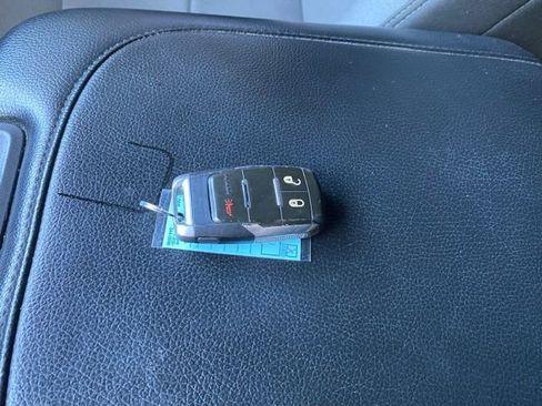 Used 2021 RAM 2500 Big Horn image 29