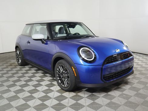 Used 2025 MINI Cooper S image 3