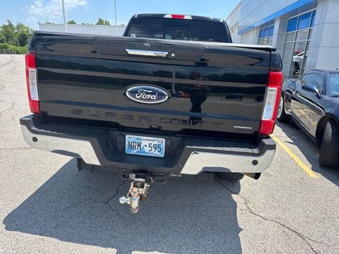 Used 2018 Ford F250 Lariat w/ Lariat Value Package AWD/4WD image 4