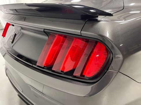 Used 2017 Ford Mustang Shelby GT350 w/ Electronics Package RWD image 13