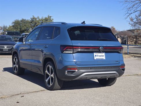 New 2026 Volkswagen Taos SEL image 3