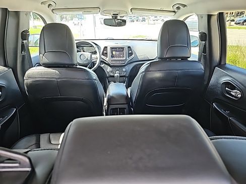 Certified 2022 Jeep Cherokee Trailhawk w/ Sound & Nav Group image 22