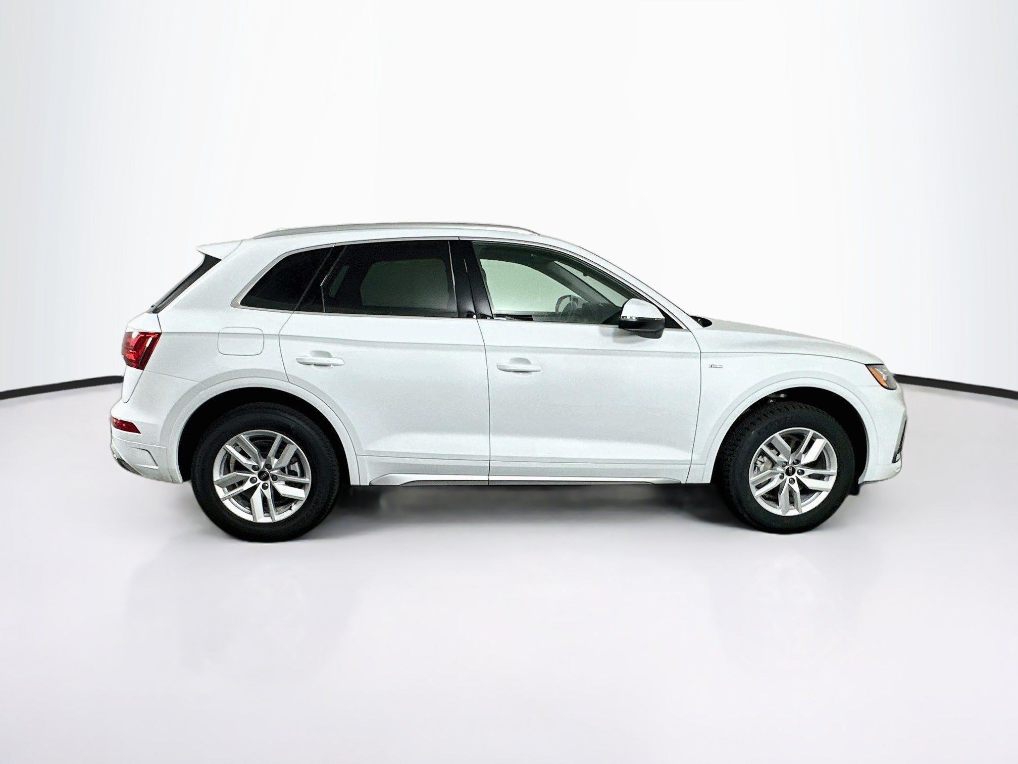 Used 2023 Audi Q5 2.0T Premium AWD/4WD image 10